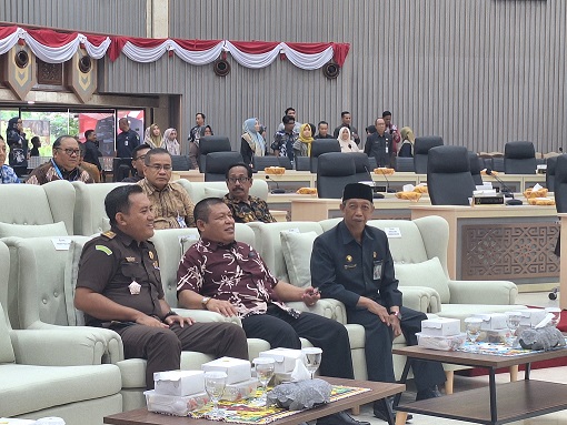 16112023 Rapat Paripurna DPRD Kaltim 1