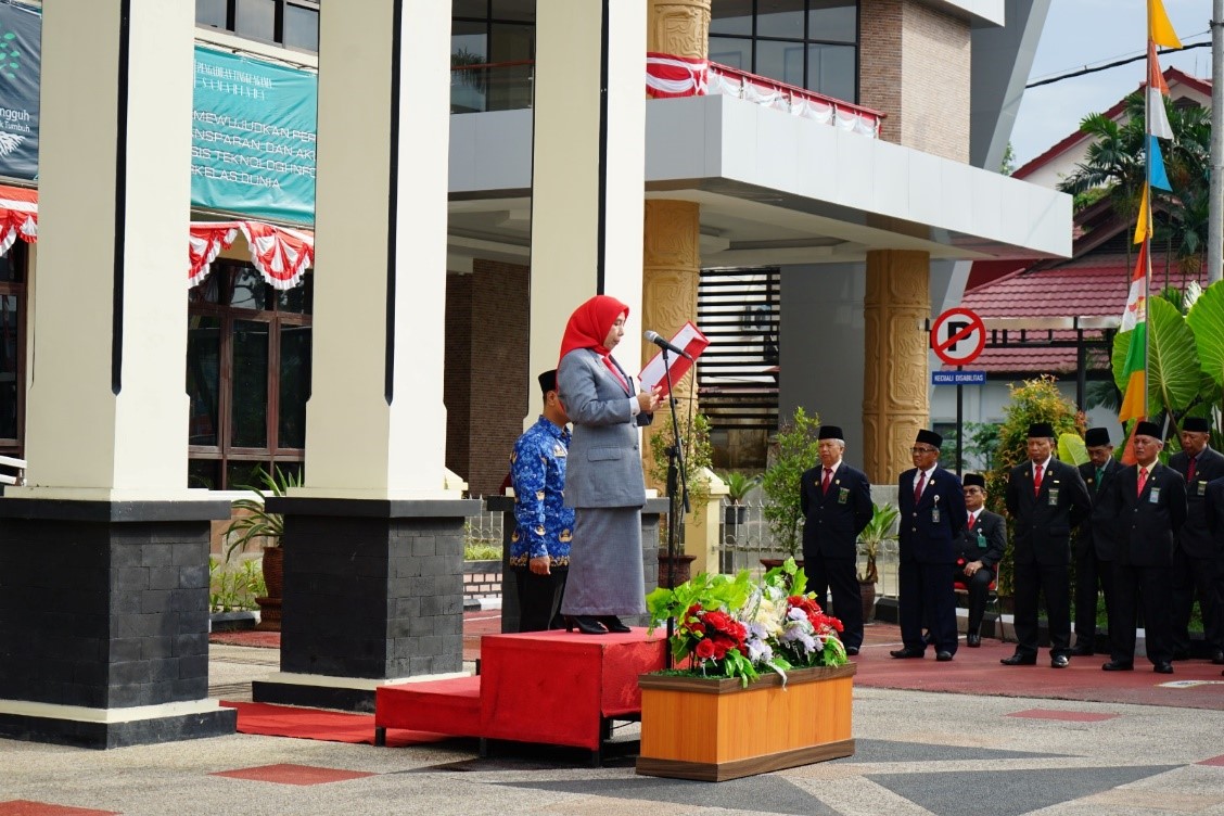 HUT RI 3